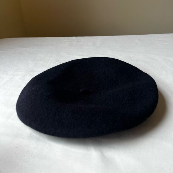 Vintage Wool Beret Hat Black 100% Wool Made in Czech Republic French Style S/M - Picture 2 of 10
